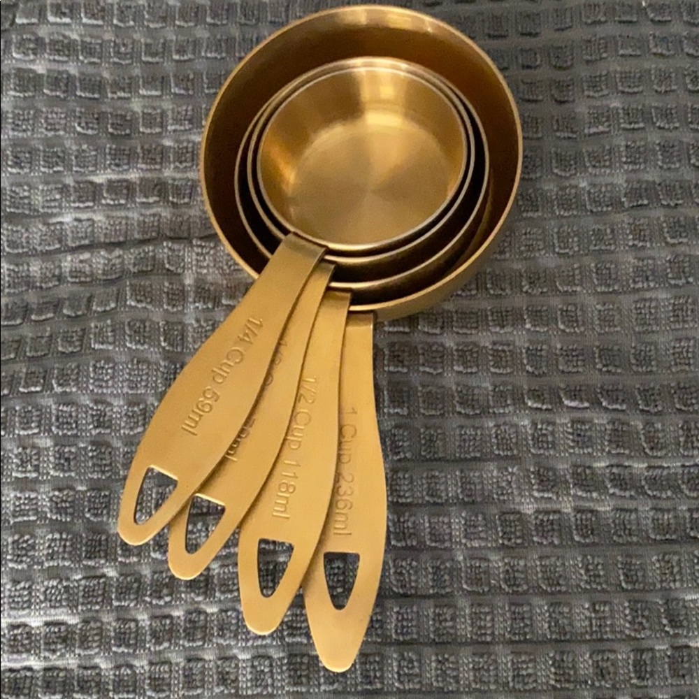 Crate & Barrel Measuring Cups